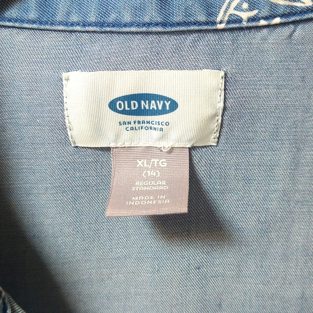 Old Navy Top - Picture 2 of 5